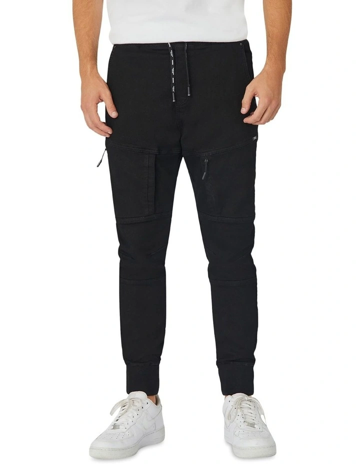 Industrie The W21 Armoured Drifter Spray Black 3 Industrie The W21 Armoured Drifter Spray Black