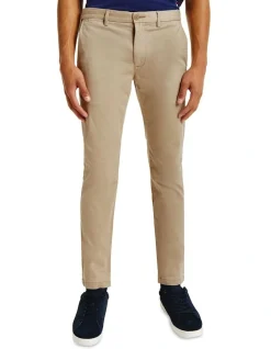 Tommy Hilfiger 1985 Bleecker Slim TH Flex Chinos In Brown