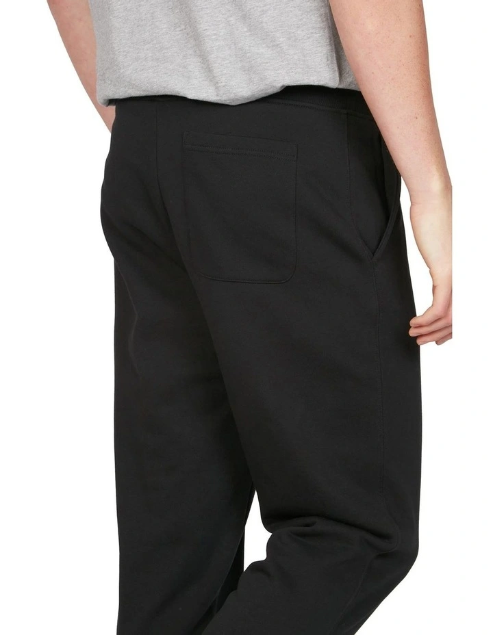 Gant The Original Sweat Pants In Black 5 Gant The Original Sweat Pants In Black - Image 3