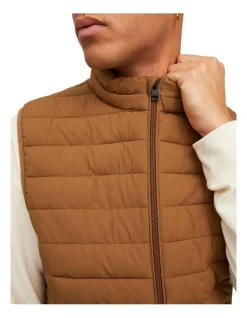 Jack & Jones Recycle Bodywarmer In Rubber Brown -Coats Sales Store 979520320 3 720x928